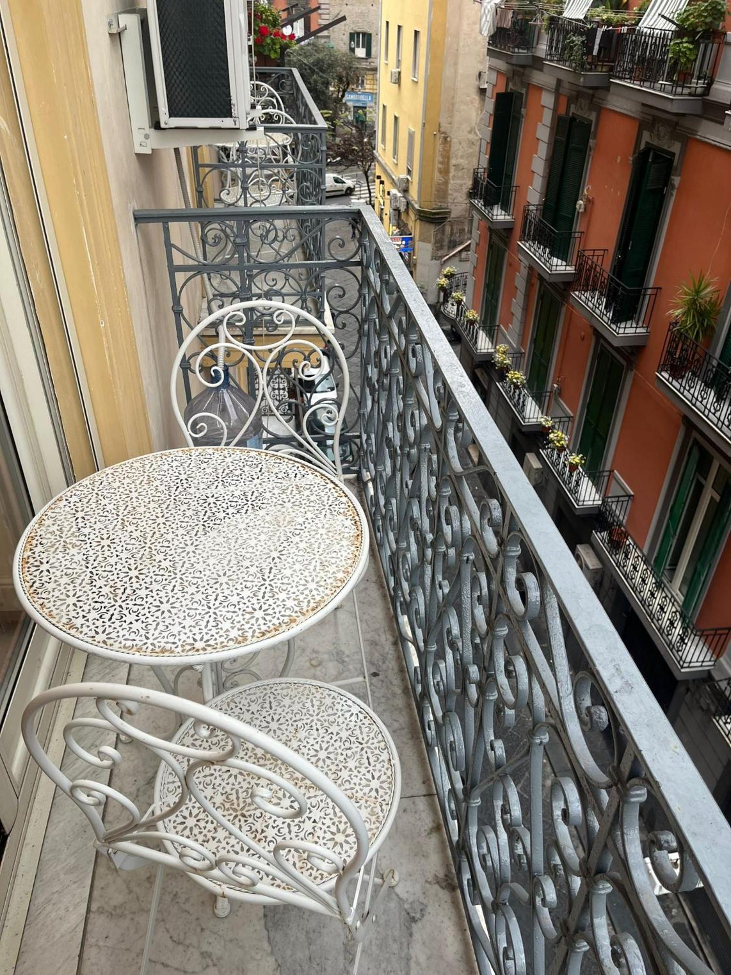 La Canzonetta Affittacamere Naples Exterior photo
